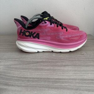 Hoka One One Clifton 9 Raspberry Strawberry Pink Running Shoes Women's Sz 10.5 B
